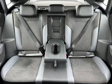 2023 Volkswagen ID.4 LIFE 77KWH // APPLE CARPLAY/ANDROID AUTO // REVERSE CAMERA // HEATED MULTIFUNCTION STEERING WHEEL €20,950 thumbnail