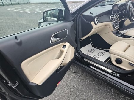 2019 Mercedes-Benz GLA Class - thumbnail 24