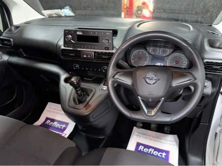 2022 Opel Combo - thumbnail 8