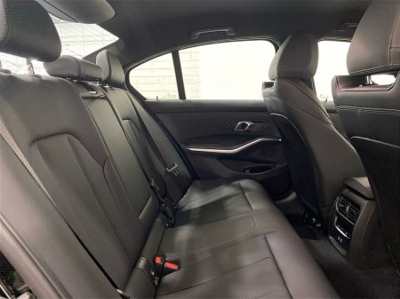 2025 BMW 3 Series - thumbnail 22