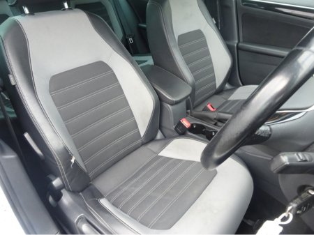 2016 Volkswagen Jetta 2.0 TDI GT BLUEMOTION 150PS 4 DOOR AUTOMATIC KEY 26 €10,950 thumbnail