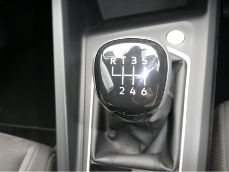 2022 Volkswagen Golf - thumbnail 37