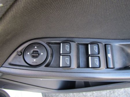 2017 Ford Focus - thumbnail 23