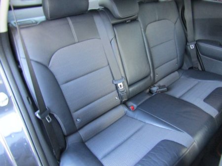 2019 Kia Niro 1.6 GDI 2 104BHP 5DR Auto €17,950 thumbnail