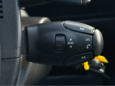 2017 Citroen C3 - thumbnail 16