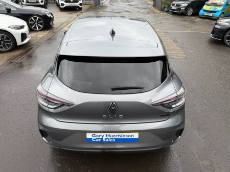 2024 Renault Clio - thumbnail 29