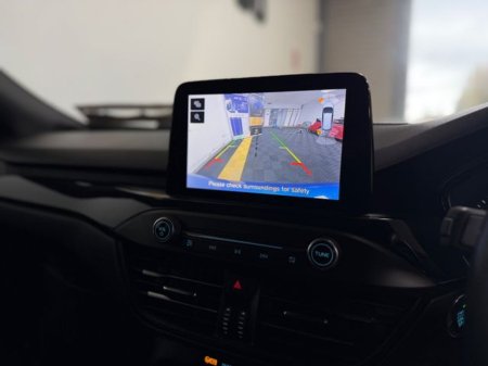 2020 Ford Focus St-line 5D 1.0T 125 €21,777 thumbnail