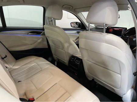 2021 BMW 5 Series - thumbnail 13