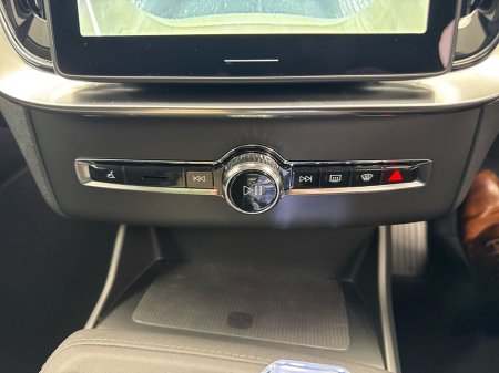 2026 Volvo XC90 - thumbnail 18