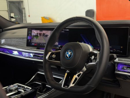 2025 BMW 7 Series - thumbnail 13