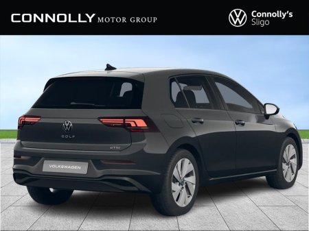 2026 Volkswagen Golf EDITION 75 MHEV 1.5 eTSI 116HP €39,945 thumbnail