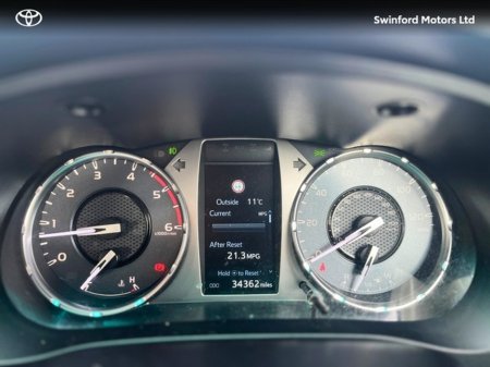 2023 Toyota Hilux - thumbnail 10