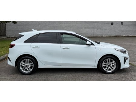 2022 Kia Ceed COMMERCIAL €13,983