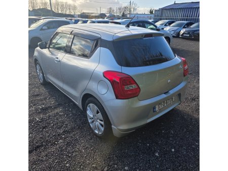 2017 Suzuki Swift 1.2 GLX Automatic €11,950 thumbnail