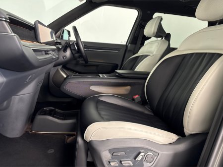 2023 Kia EV9 GT LINE 7 SEATER AWD**PANORAMIC ROOF**HEATED & COOLED LEATHER ELECTRIC SEATS**DRIVER MASSAGE SEAT**DIGITAL DASH**APPLE CAR PLAY MEDIA**REVERSE CAMERA**PARKING SENSORS**360 DEGREE CAMERAS**DRIVE MODES* €63,495 thumbnail