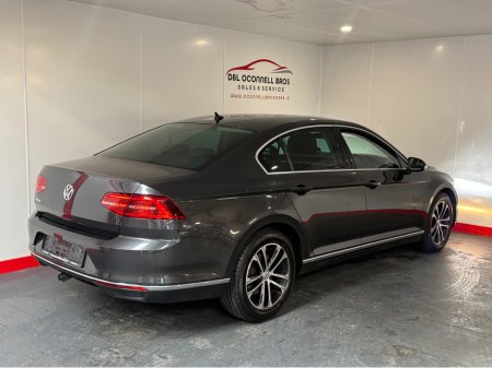 2019 Volkswagen Passat - thumbnail 17