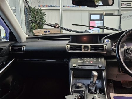 2015 Lexus IS 300 h 300h Executive thumbnail