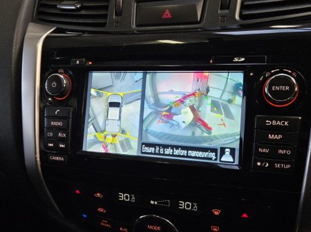 2019 Nissan Navara  thumbnail