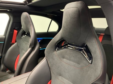 2026 Mercedes-Benz AMG AMG E53 HYBRID 4MATIC €139,770 thumbnail