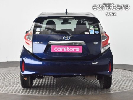 2019 Toyota Aqua - thumbnail 4