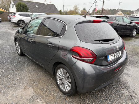 2017 Peugeot 208 - photo 5