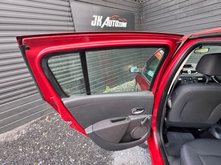 2007 Renault Clio - thumbnail 14