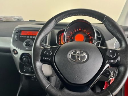 2017 Toyota Aygo X-PLAY Automatic €10,950 thumbnail