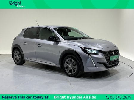 2023 Peugeot 208 - thumbnail 1