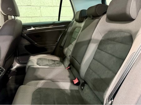 2018 Volkswagen Golf - thumbnail 16