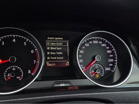 2017 Volkswagen Golf LEATHER BLACK SEATS 1.4 HIGHLINE EDITION -REVERSE CAMERA  - CARPLAY - ANDROID AUTO- BLIND SPOT REAR TRAFFIC ASSIST - DISCOVER PRO - €16,950 thumbnail