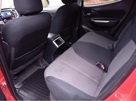 2019 Mitsubishi L200 " INTENSE " 6 SPEED 4DR 2.3 DID  4x4  6 SPEED @ REDDY2DRIVE LTD €25,000 thumbnail