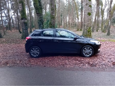 2016 Hyundai i20 1.2i DELUXE 1 OWNER ONLY 93 KLMS @ REDDY2DRIVE LTD €10,995 thumbnail
