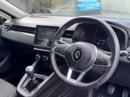 2022 Renault Clio - thumbnail 8