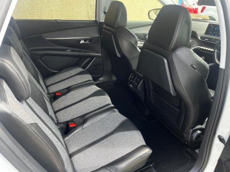 2019 Peugeot 5008 ALLURE 1.2 PETROL AUTOMATIC €28,950
