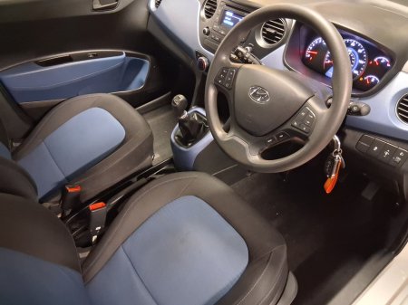 2015 Hyundai i10 - thumbnail 5