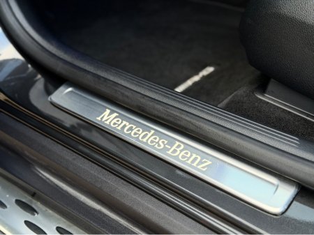 2025 Mercedes-Benz GLC Class 300 AMG LN PREMIUM DE 4MATIC LINE €77,950 thumbnail