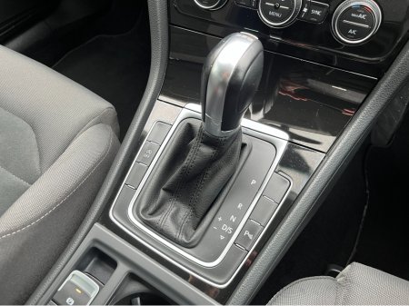 2018 Volkswagen Golf - thumbnail 15