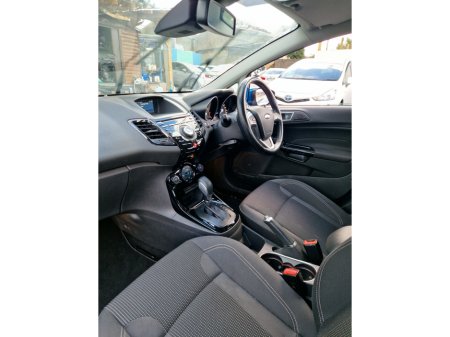 2016 Ford Fiesta 1.0l petrol Auto | High spec €11,450 thumbnail
