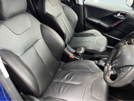 2019 Peugeot 2008 - thumbnail 11