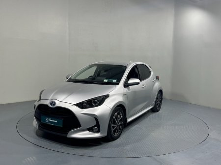 2021 Toyota Yaris - view 3