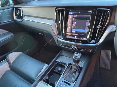 2019 Volvo S60 - thumbnail 23