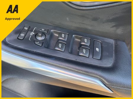 2014 Volvo V40 1.6T4 SE 5DR AUTO FULLY LOADED WITH EXTRAS €11,450 thumbnail