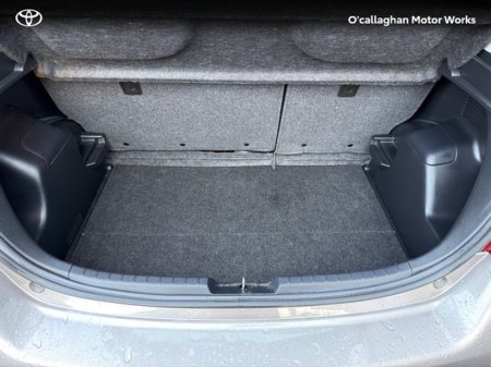 2015 Toyota Yaris ICON CVT 5DR AUTO 1.5 VVT-I 98BHP €12,950 thumbnail