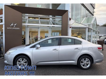 2010 Toyota Avensis - thumbnail 3