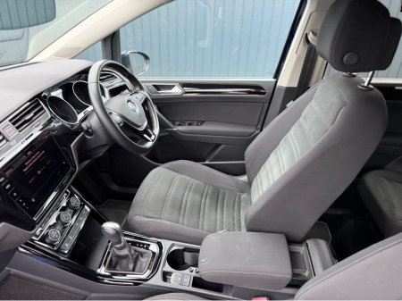 2018 Volkswagen Touran HIGHLINE - 2.0L DIESEL - 7 SEATS - AUTO - 12M WARRANTY - CAR: 1621 thumbnail