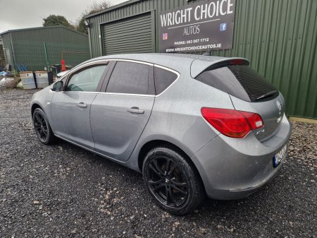 2014 Vauxhall Astra  €5,250 thumbnail