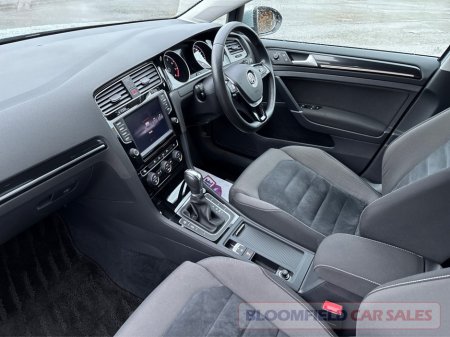 2016 Volkswagen Golf 1.4 HIGHLINE , AUTO // IMMACULATE €14,950 thumbnail