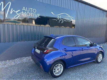 2020 Toyota Yaris - thumbnail 2