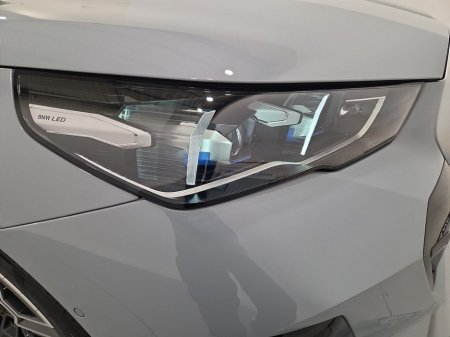 2025 BMW 5 Series - thumbnail 21