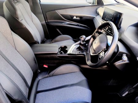 2022 Peugeot 3008 - thumbnail 9